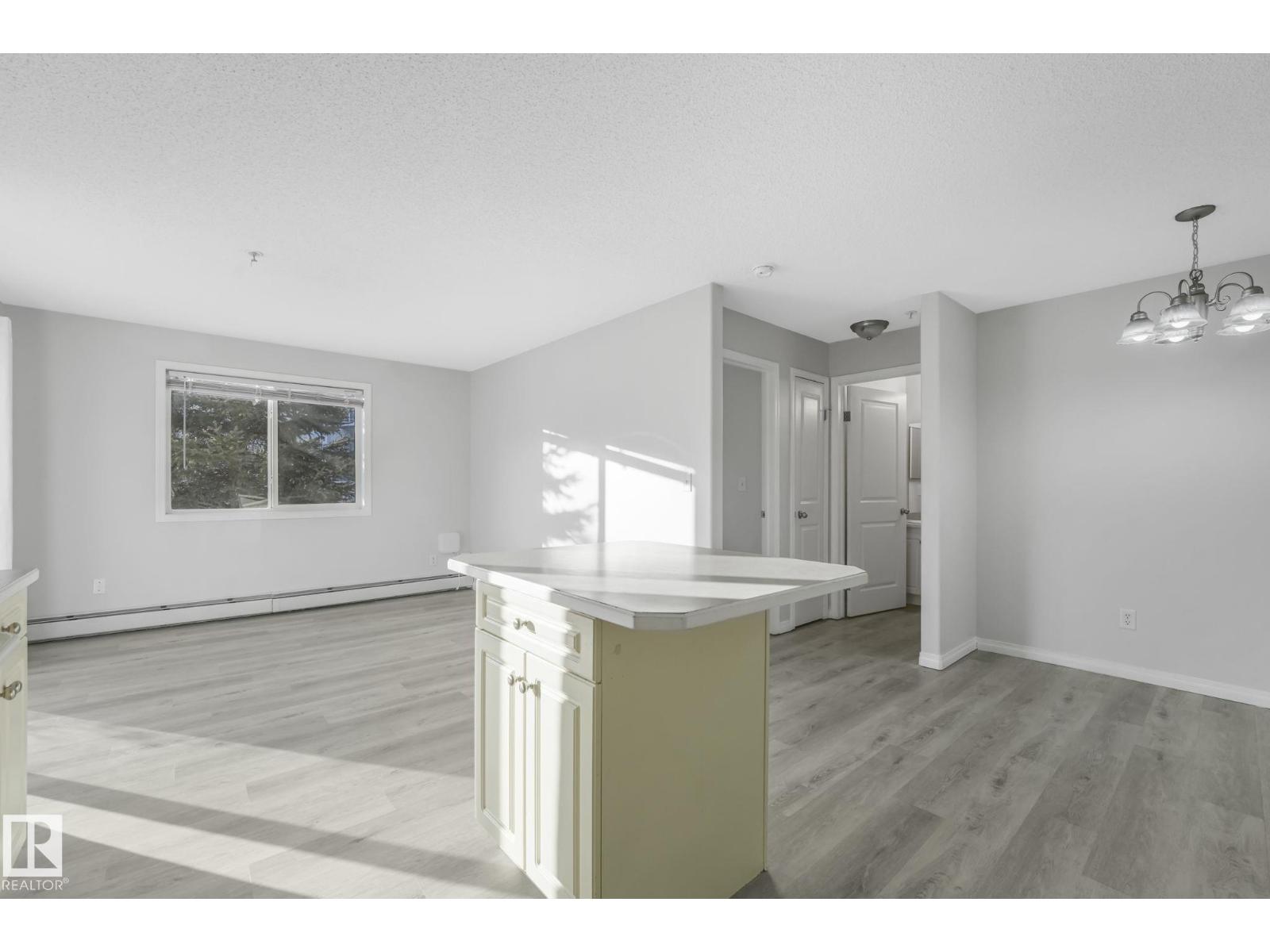 #109 16221 95 St Nw, Edmonton, Alberta  T5Z 3V3 - Photo 12 - E4472136