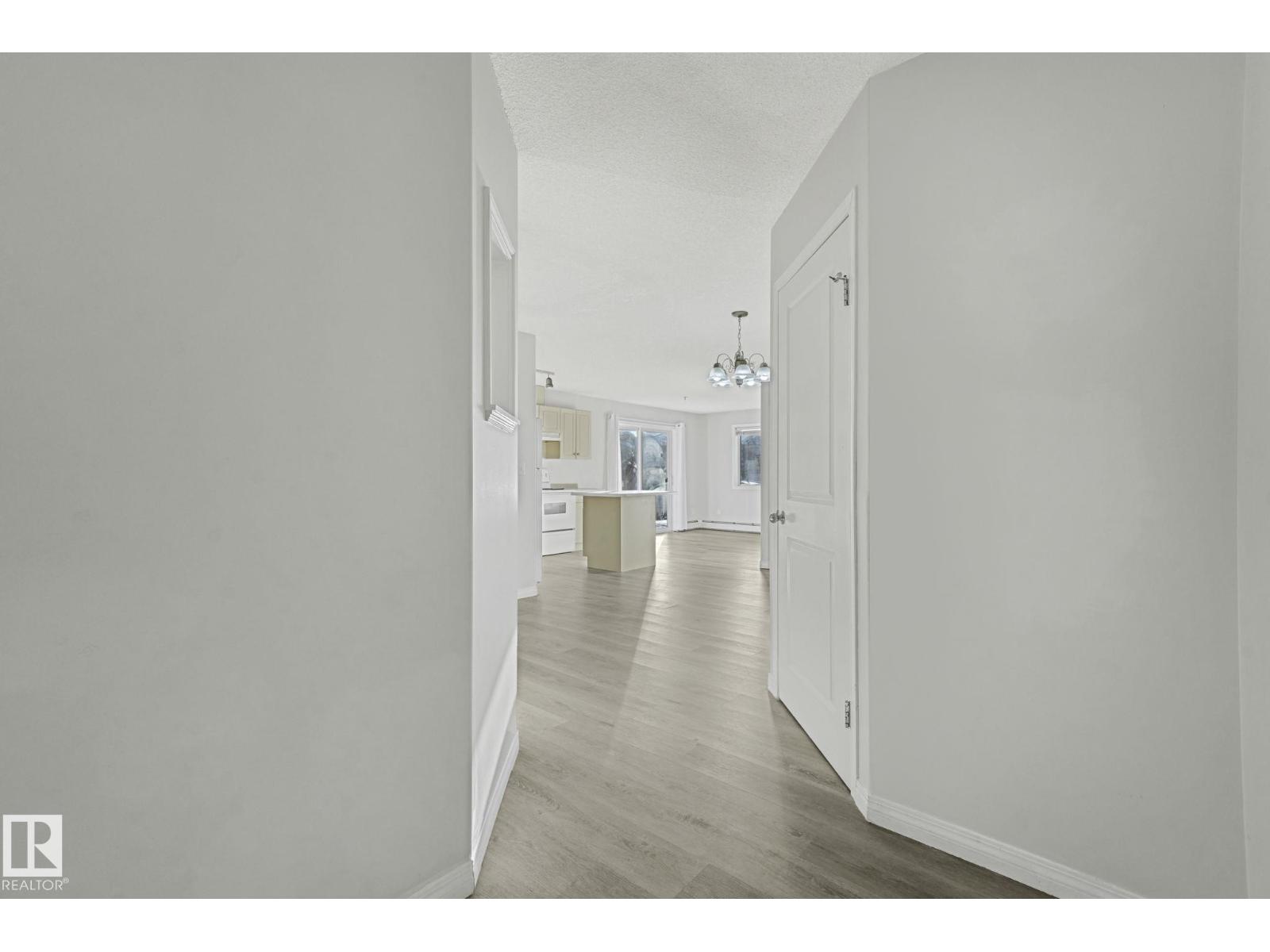 #109 16221 95 St Nw, Edmonton, Alberta  T5Z 3V3 - Photo 9 - E4472136