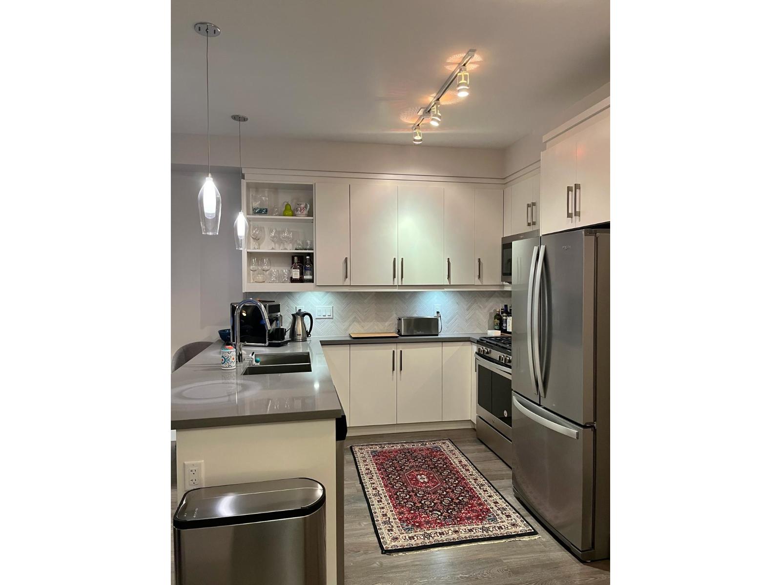 213 14550 Winter Crescent, Surrey, British Columbia  V4P 0G4 - Photo 4 - R3086189