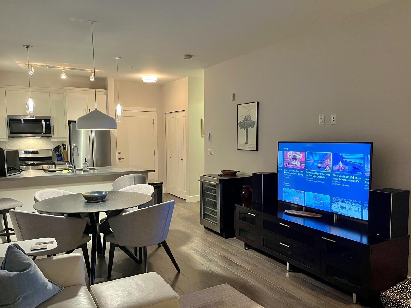 213 14550 Winter Crescent, Surrey, British Columbia  V4P 0G4 - Photo 2 - R3086189