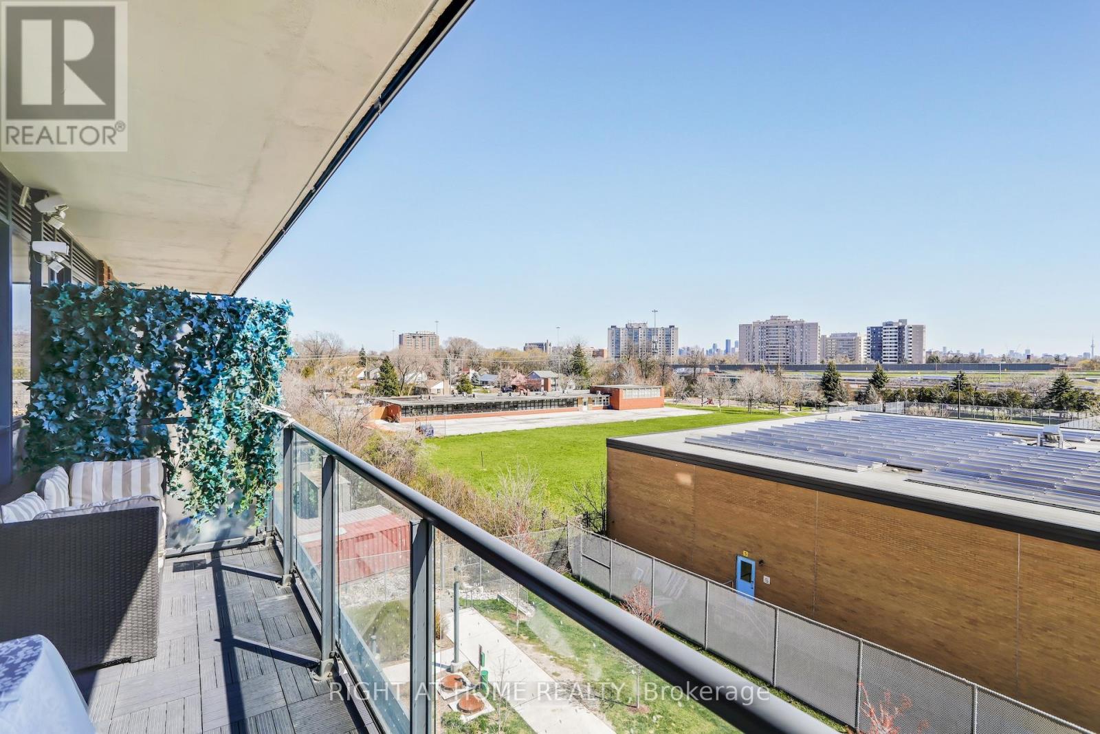 402 - 31 Tippett Road, Toronto, Ontario  M3H 0C8 - Photo 22 - C12756294