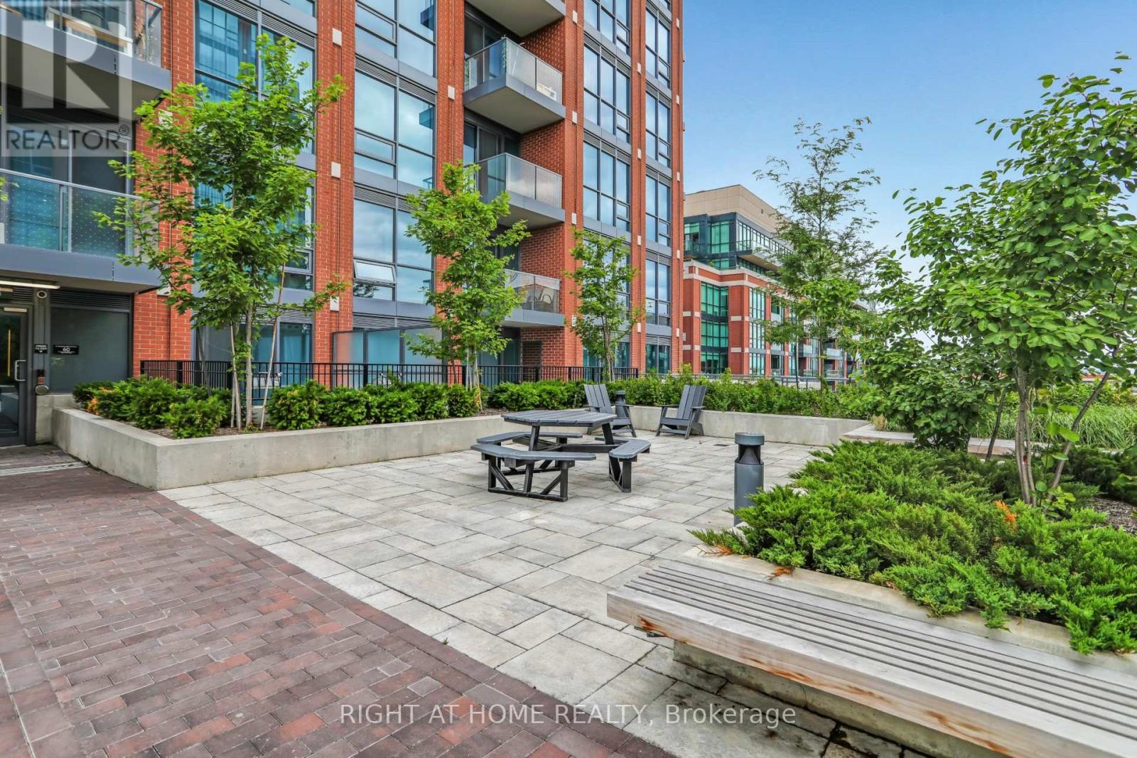 402 - 31 Tippett Road, Toronto, Ontario  M3H 0C8 - Photo 33 - C12756294