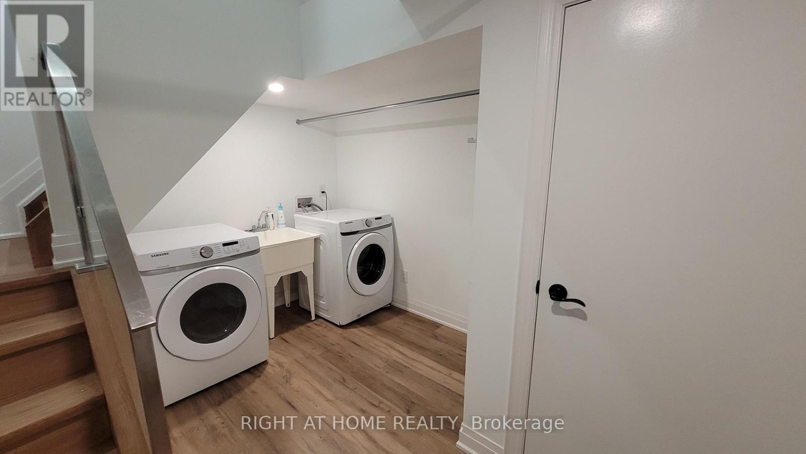 2 Clydesdale Road, Markham, Ontario  L3R 3S9 - Photo 15 - N12756282