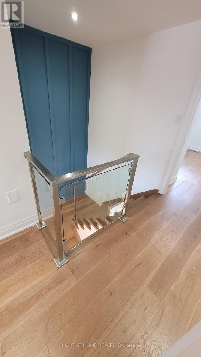 2 Clydesdale Road, Markham, Ontario  L3R 3S9 - Photo 9 - N12756282