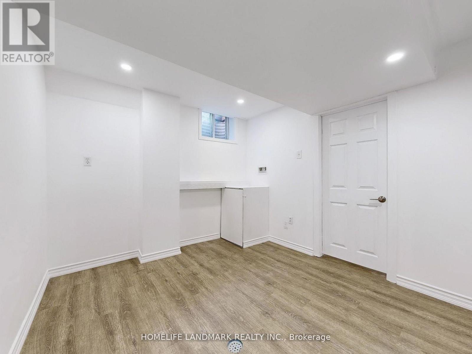 Basement - 58 London Road, Newmarket (Bristol-London), Ontario  L3Y 6A2 - Photo 10 - N12756292