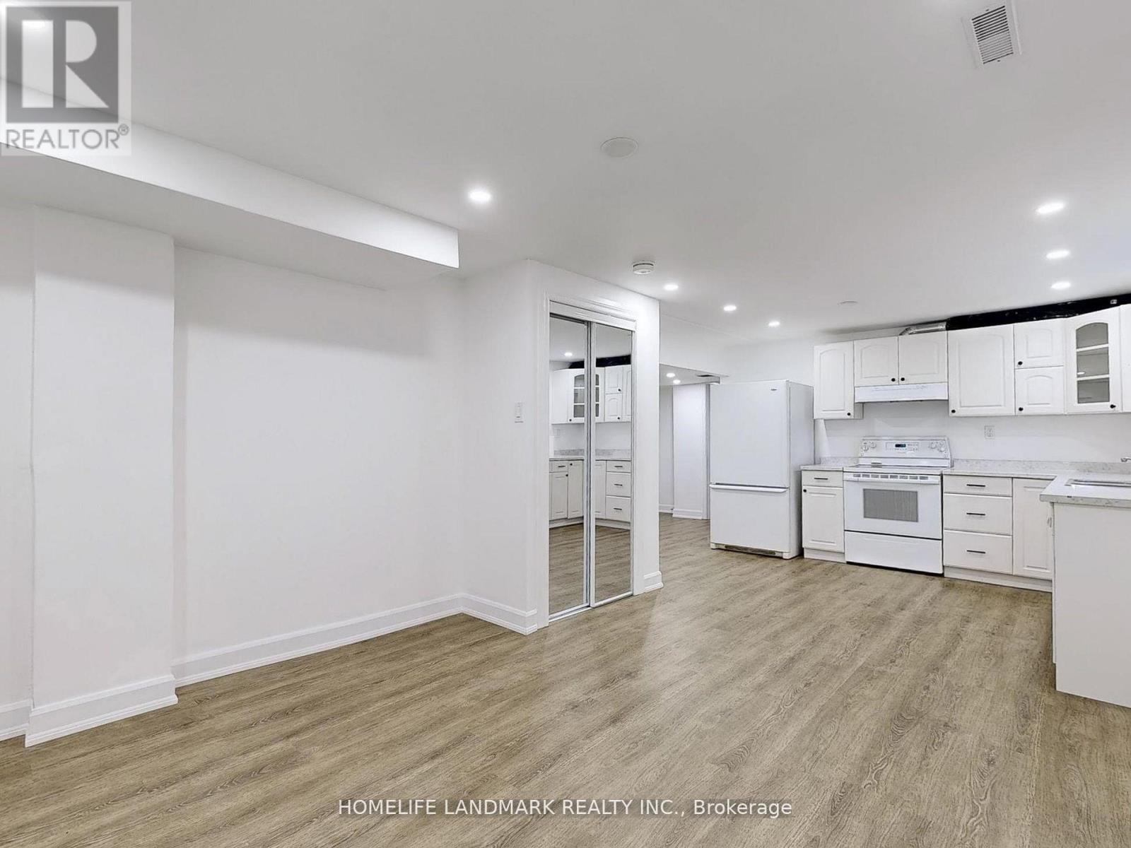 Basement - 58 London Road, Newmarket (Bristol-London), Ontario  L3Y 6A2 - Photo 3 - N12756292