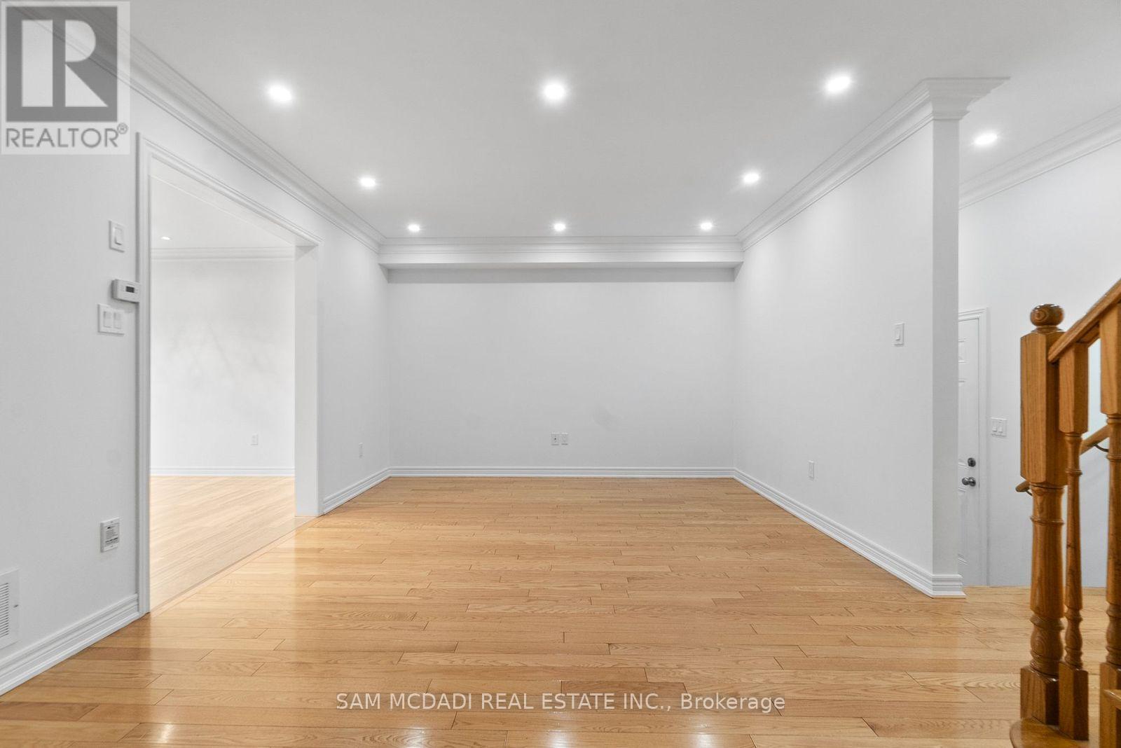 23 Manordale Crescent, Vaughan, Ontario  L4H 0T6 - Photo 11 - N12756300