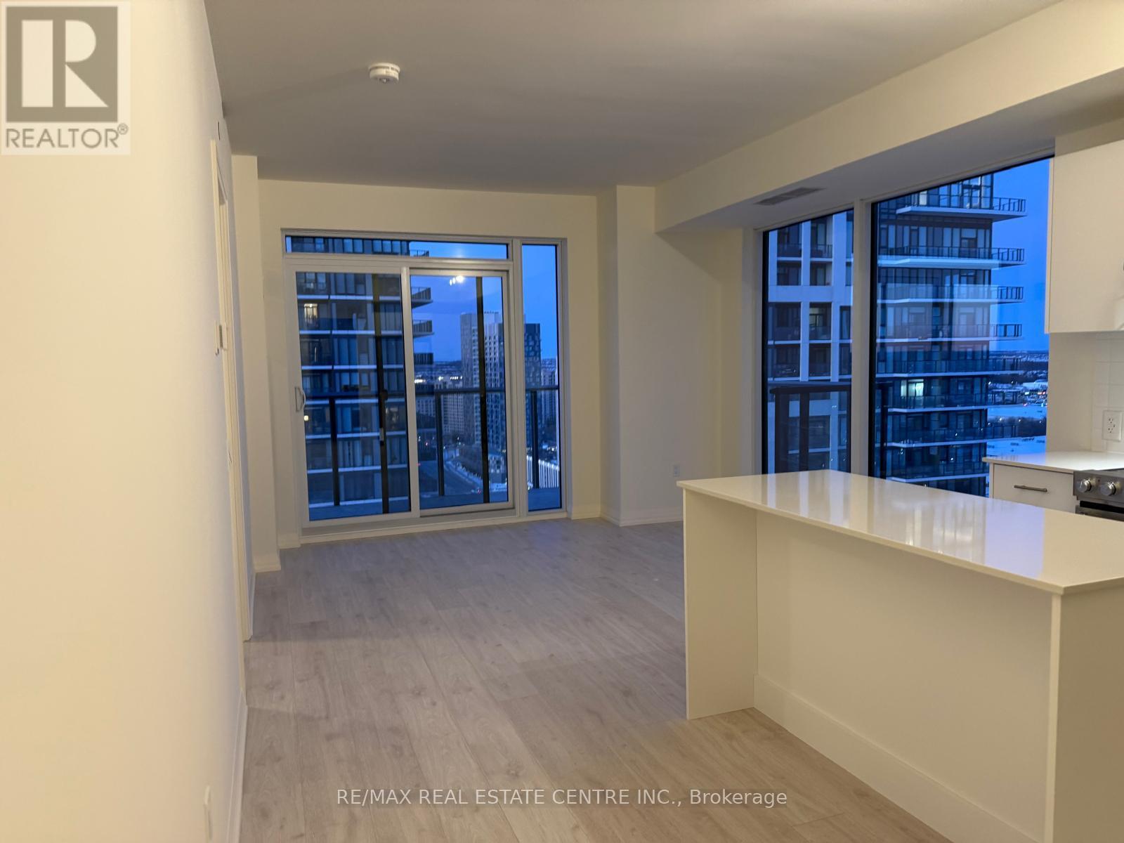 2211 - 27 Korda Gate, Vaughan, Ontario  L4K 0P6 - Photo 5 - N12756306