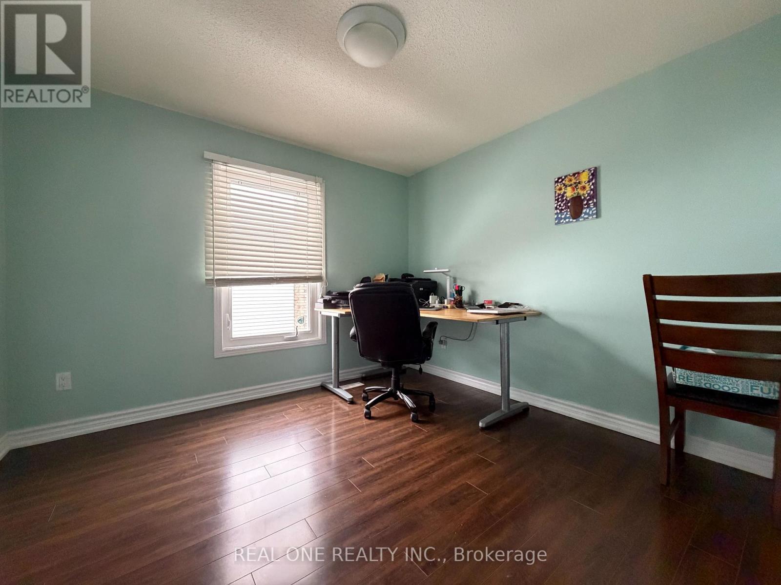 9 Breckonwood Crescent, Markham, Ontario  L3T 5G8 - Photo 11 - N12756320