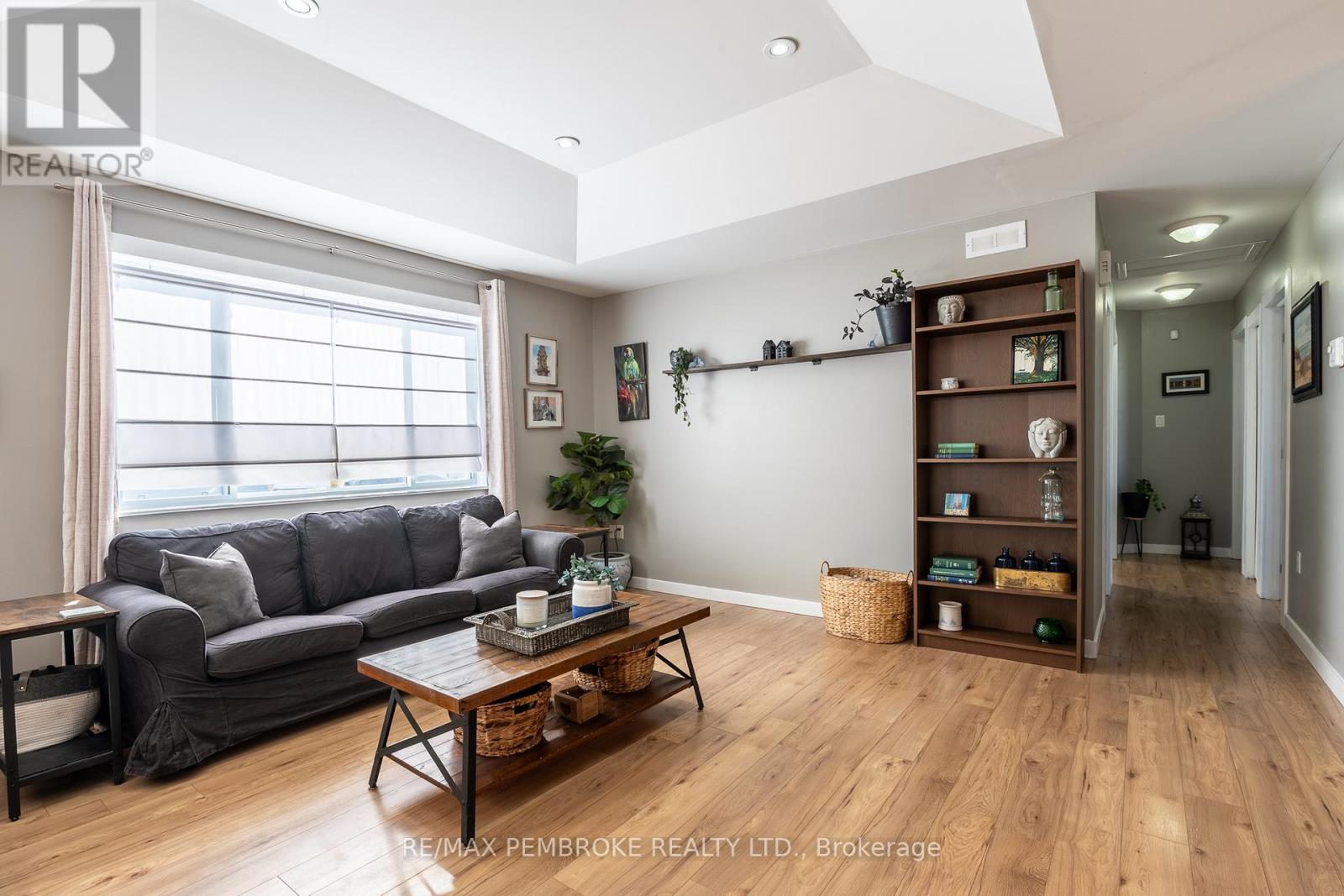 1017 Riverstone Trail, Petawawa, Ontario  K8H 0B3 - Photo 11 - X12756244