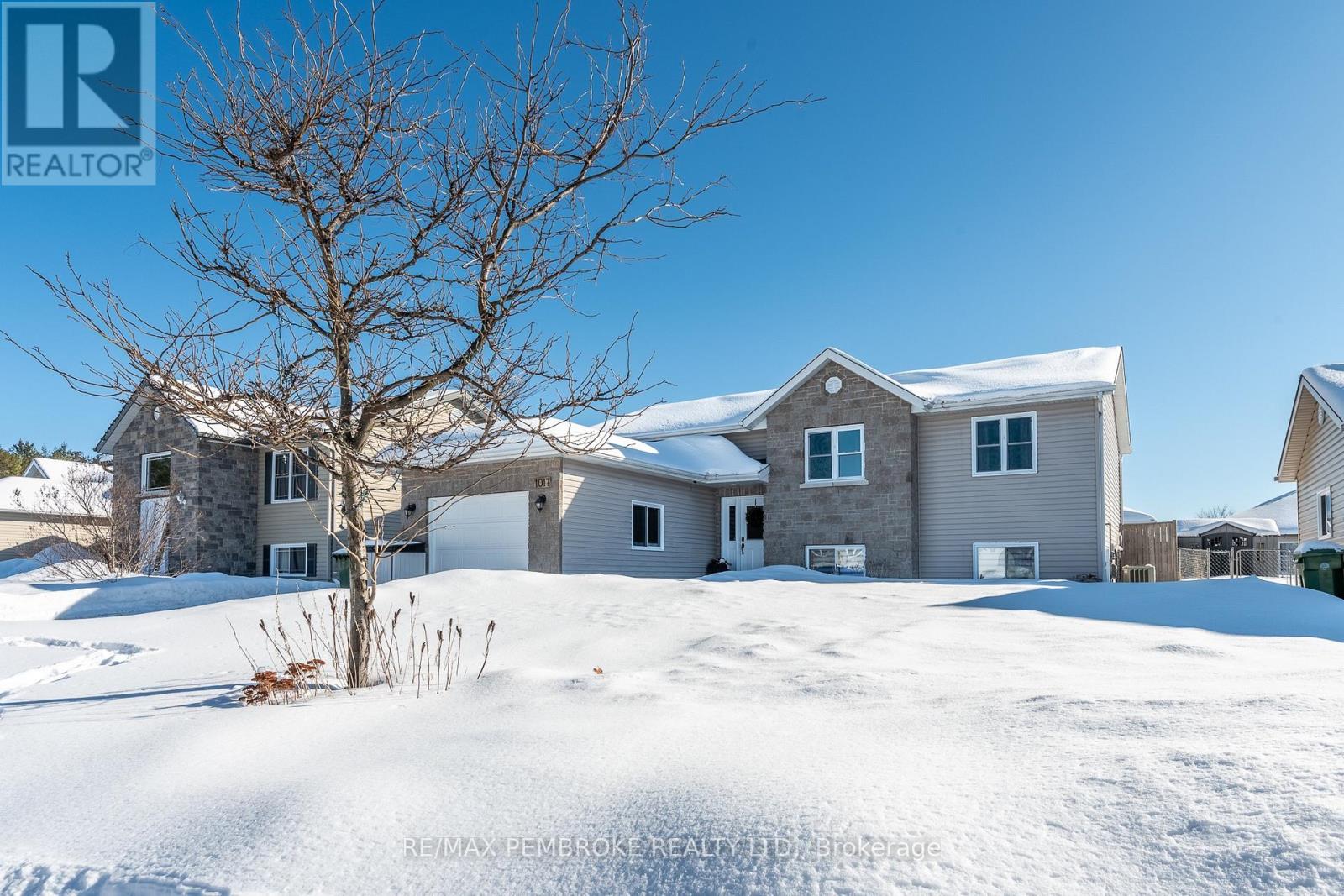 1017 Riverstone Trail, Petawawa, Ontario  K8H 0B3 - Photo 2 - X12756244