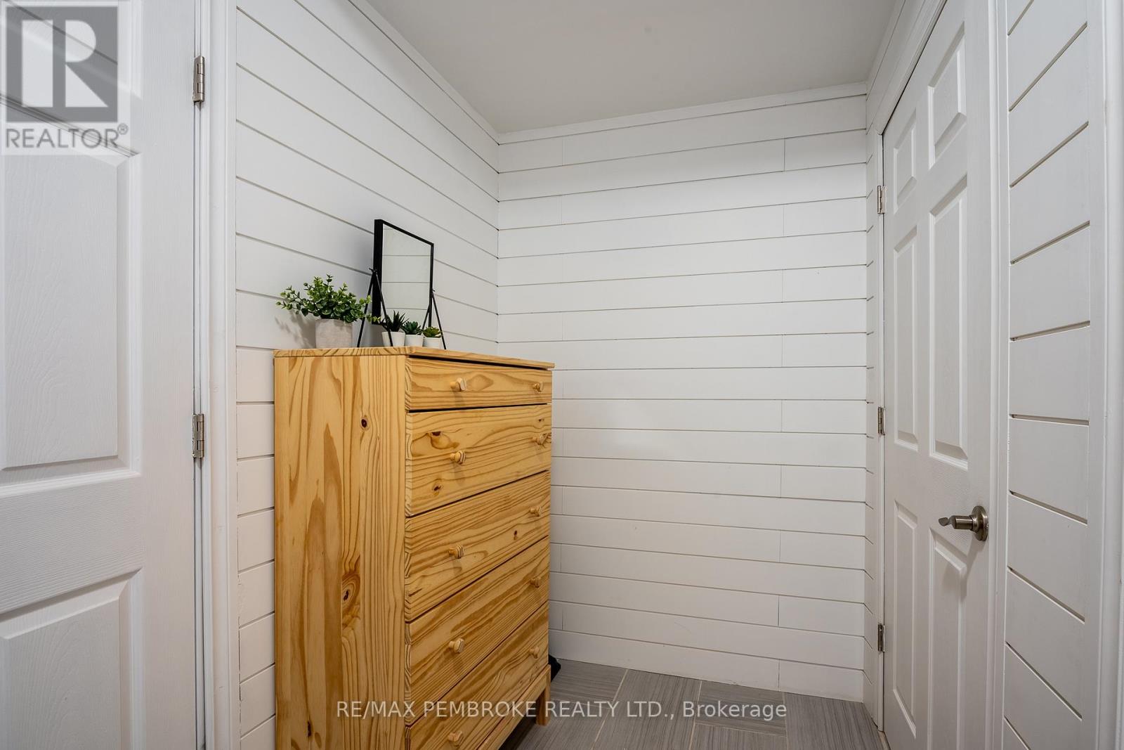 1017 Riverstone Trail, Petawawa, Ontario  K8H 0B3 - Photo 39 - X12756244