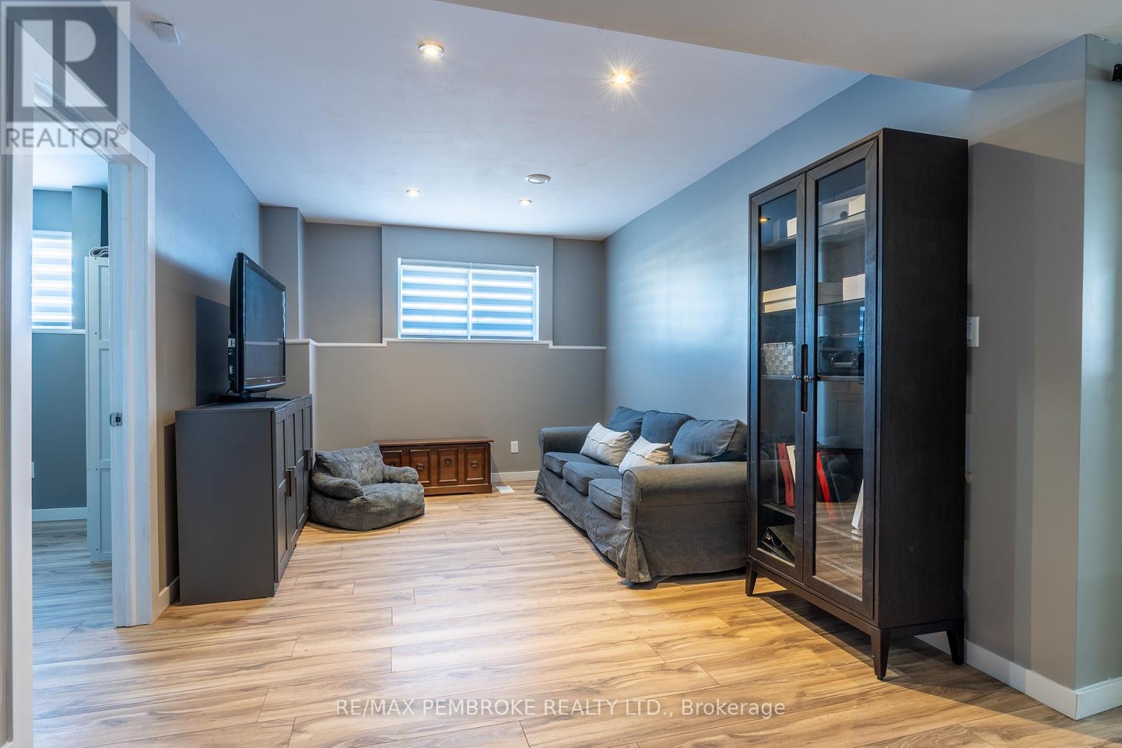 1017 Riverstone Trail, Petawawa, Ontario  K8H 0B3 - Photo 34 - X12756244