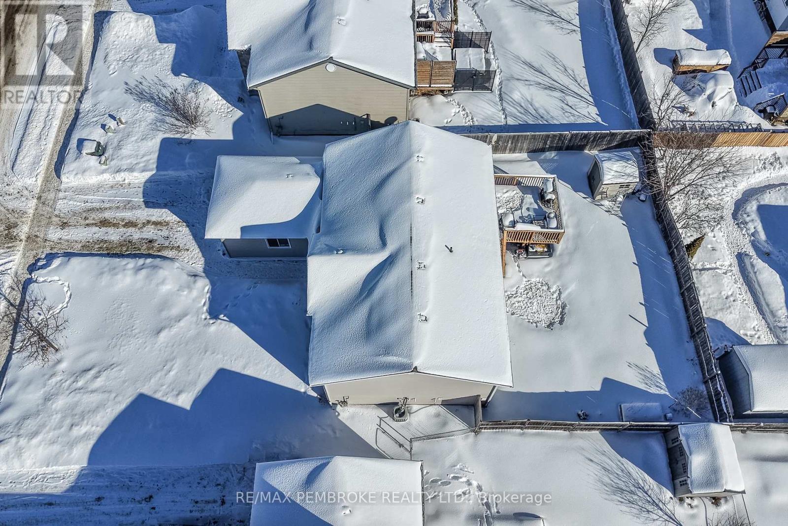 1017 Riverstone Trail, Petawawa, Ontario  K8H 0B3 - Photo 4 - X12756244