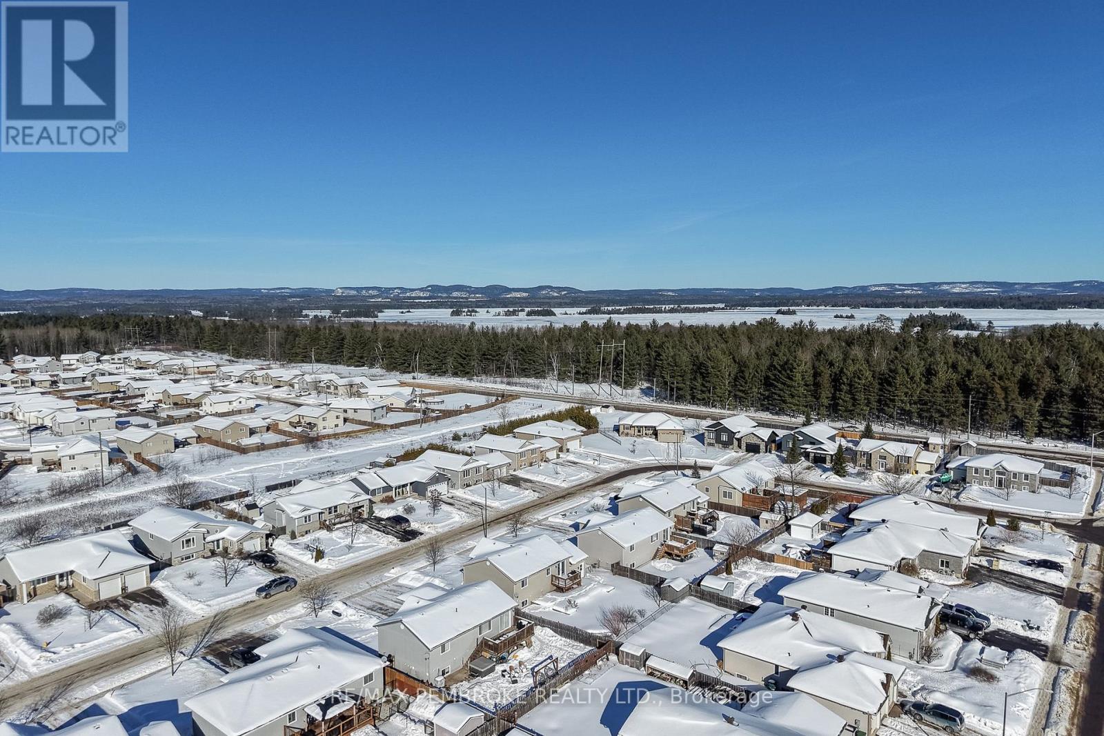 1017 Riverstone Trail, Petawawa, Ontario  K8H 0B3 - Photo 42 - X12756244