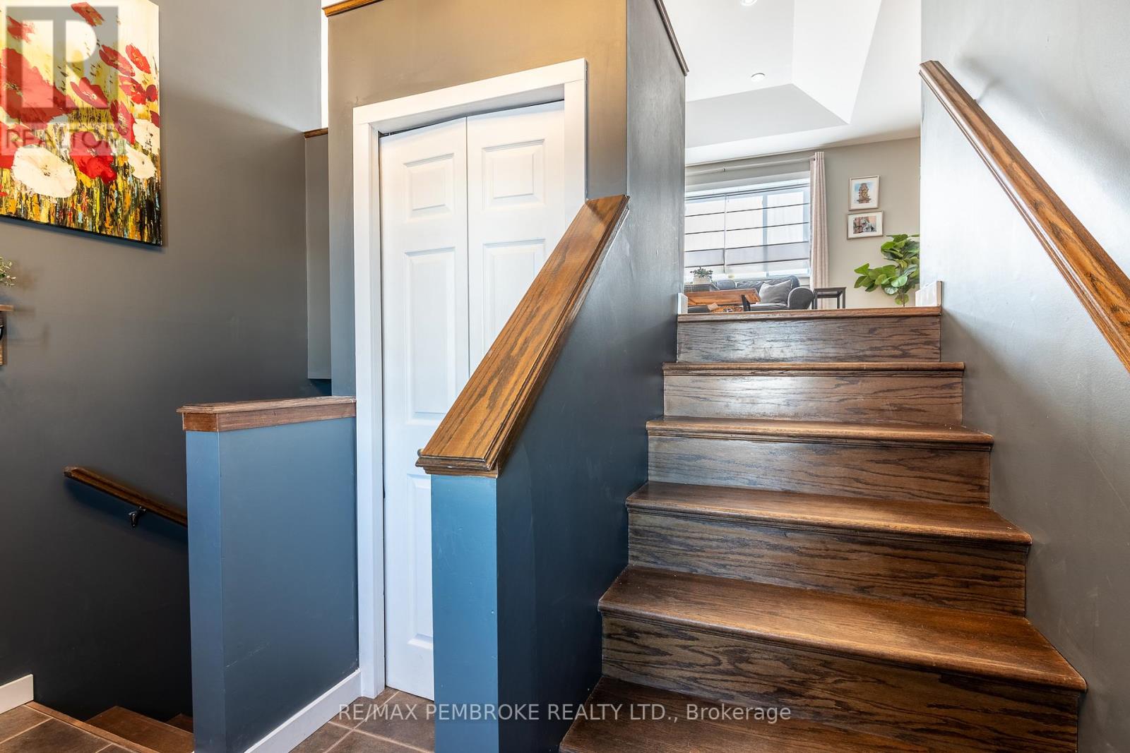 1017 Riverstone Trail, Petawawa, Ontario  K8H 0B3 - Photo 7 - X12756244