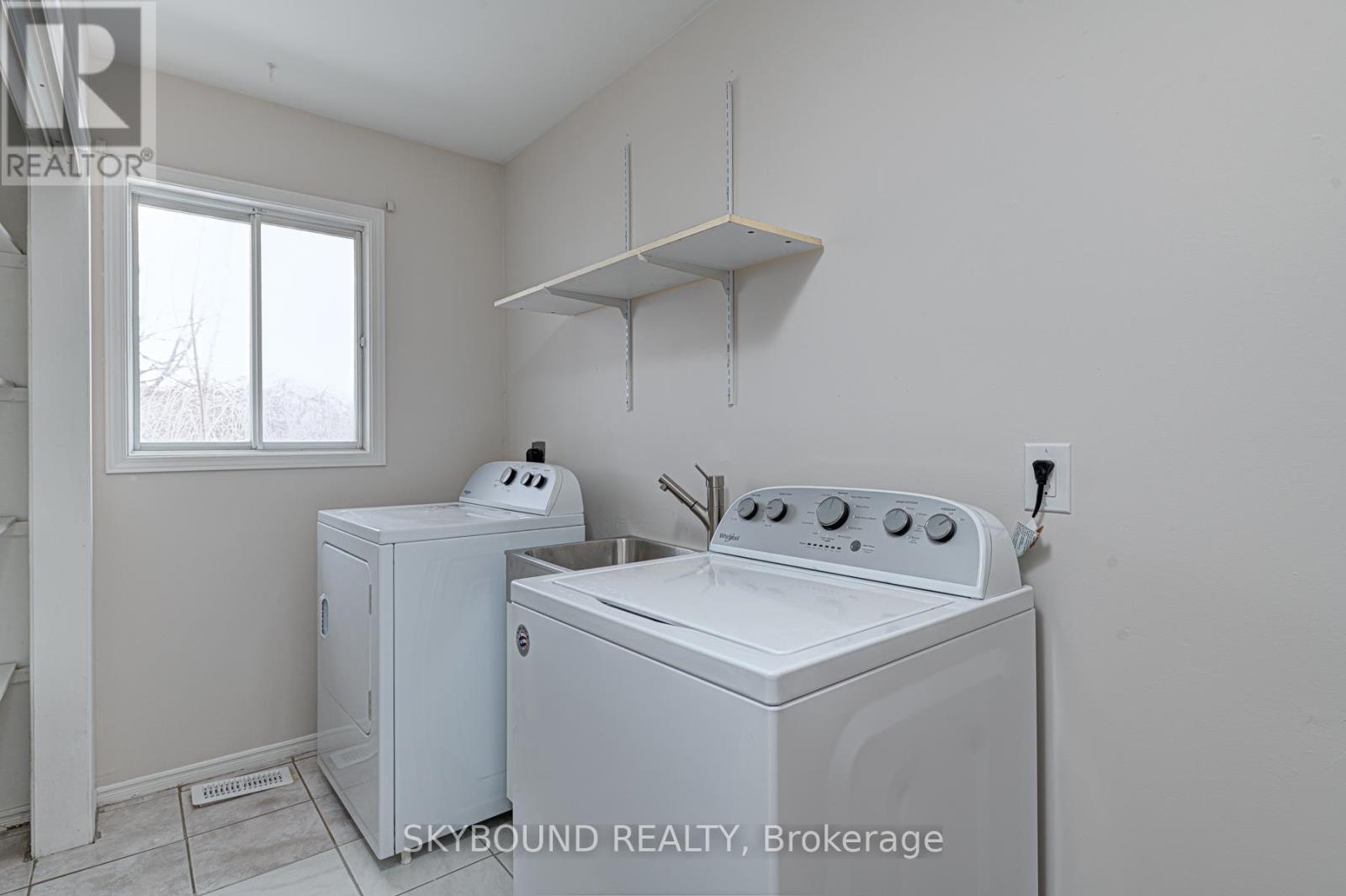 Main - 17 Ellen Street, Brampton, Ontario  L6V 1J7 - Photo 14 - W12756302