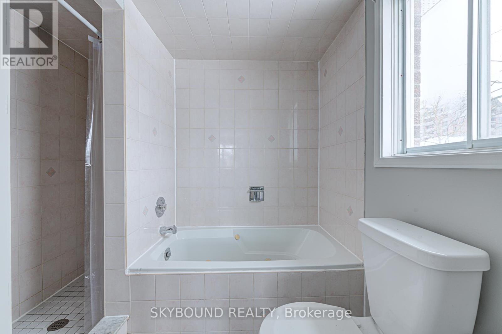 Main - 17 Ellen Street, Brampton, Ontario  L6V 1J7 - Photo 19 - W12756302