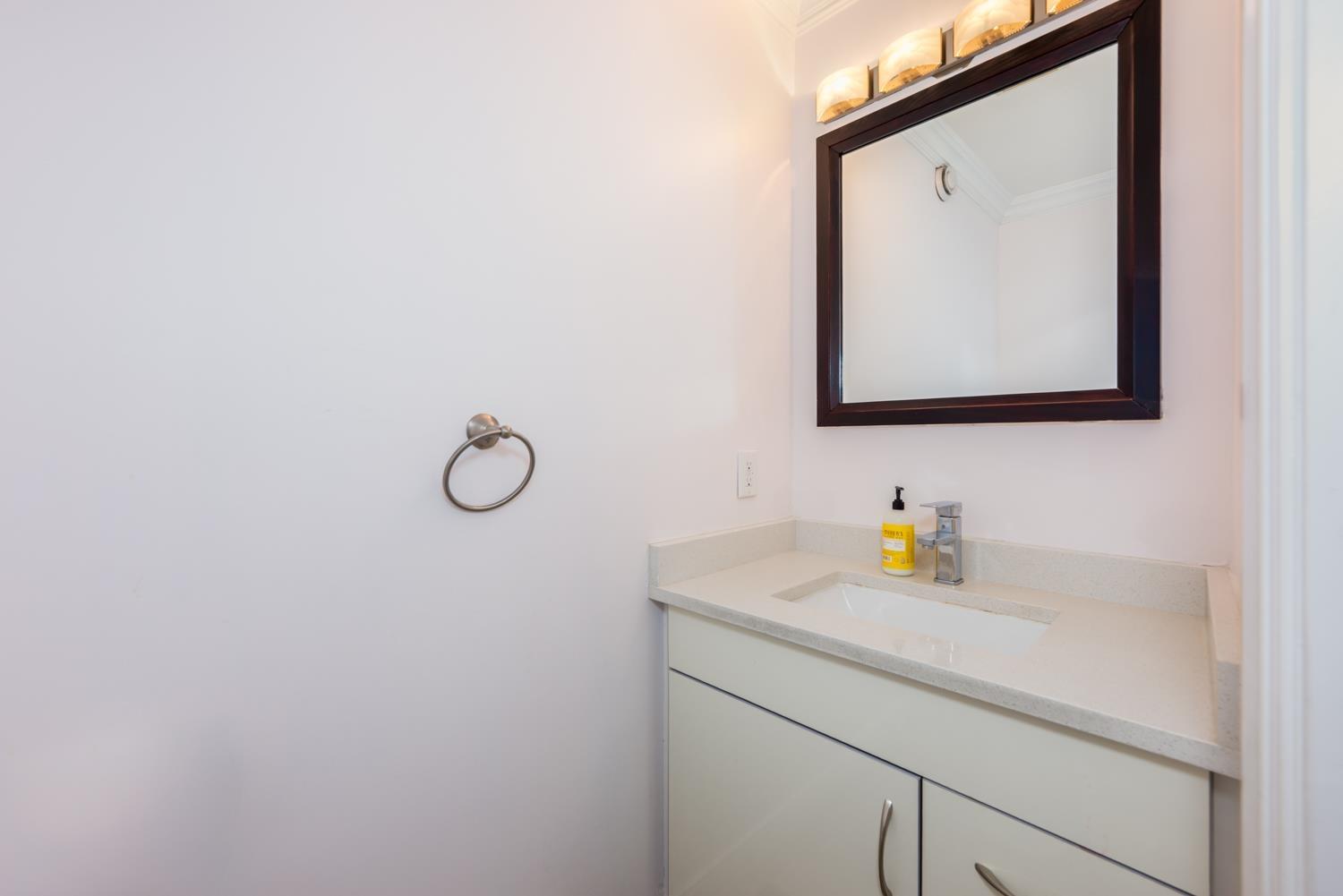 8769 215b Street, Langley, British Columbia  V1M 2E6 - Photo 11 - R3086139