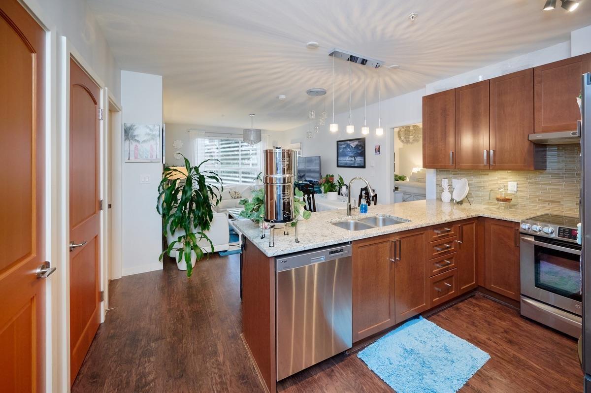 117 6480 194 Street, Surrey, British Columbia  V4N 6J9 - Photo 3 - R3086341