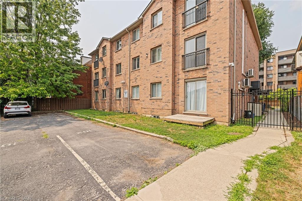 28 Victoria Avenue N Unit# 104, Hamilton, Ontario  L8L 5E1 - Photo 18 - 40769112