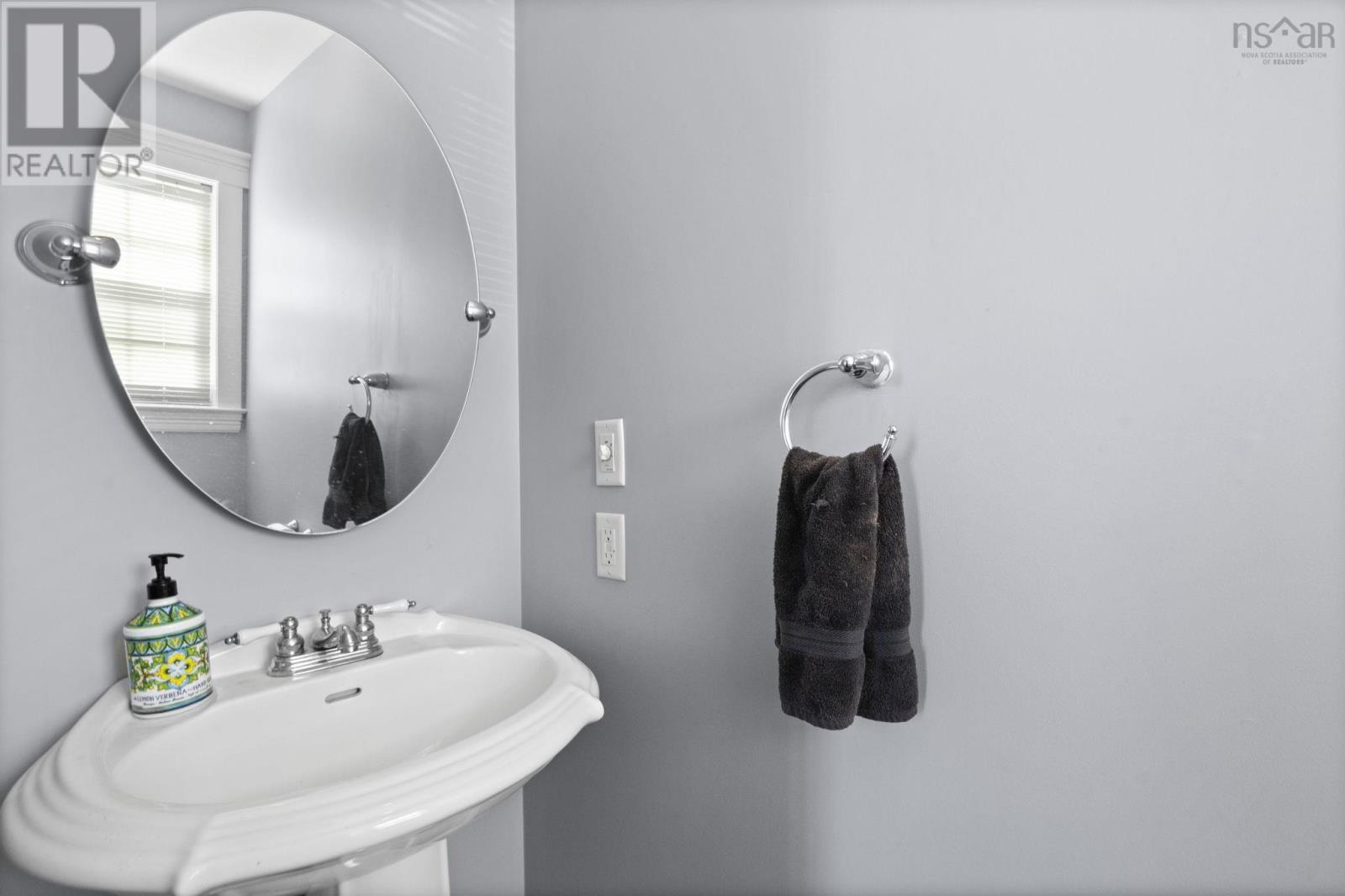 25 Middle Street, Dartmouth, Nova Scotia  B3A 4B7 - Photo 14 - 202602054