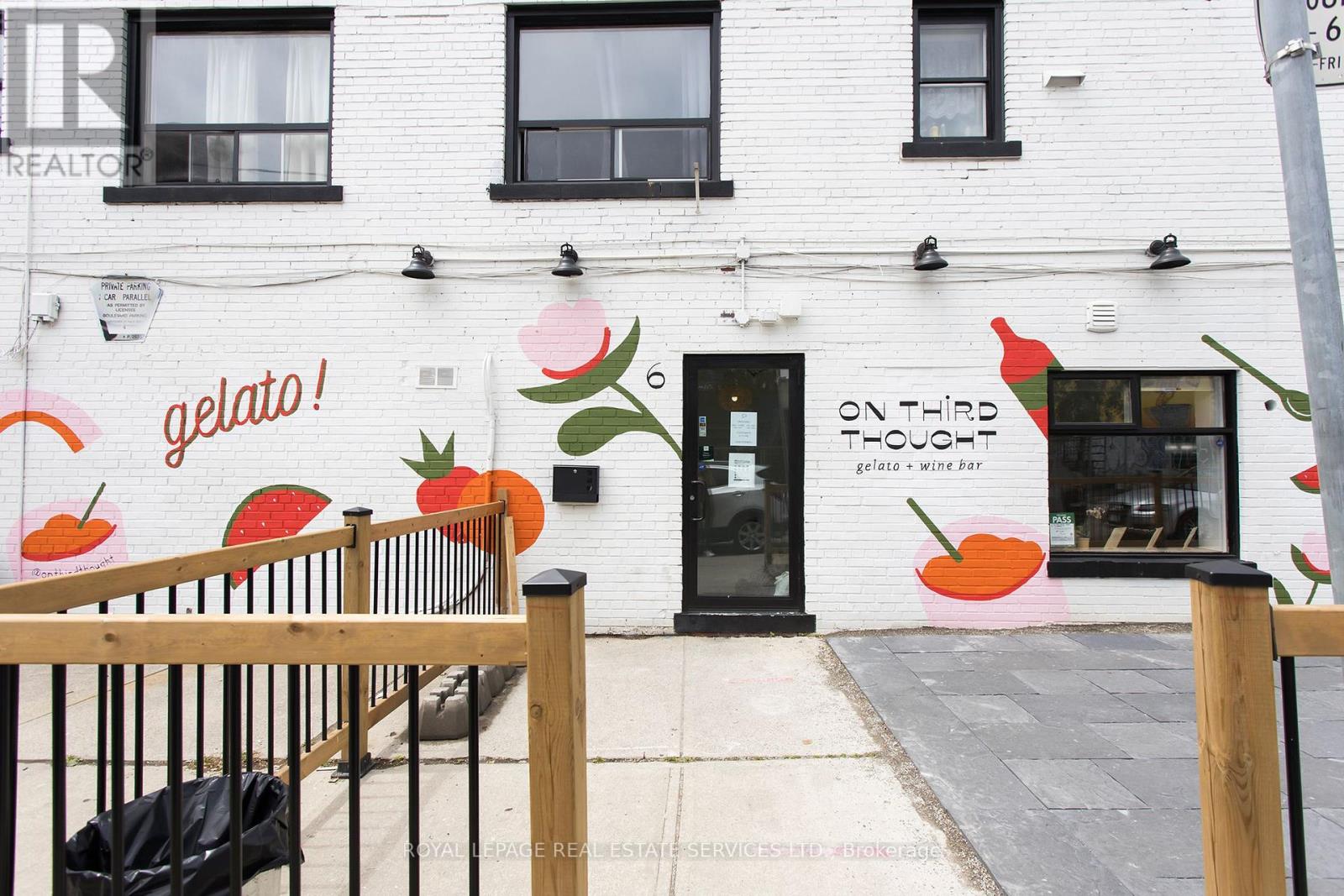 6 MARKHAM STREET, Toronto, Ontario