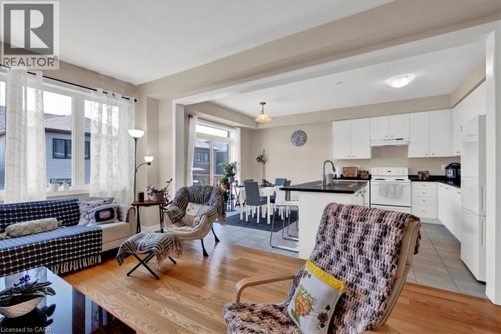 73 Stern Drive Drive, Welland, Ontario  L3B 0M3 - Photo 1 - 40802845