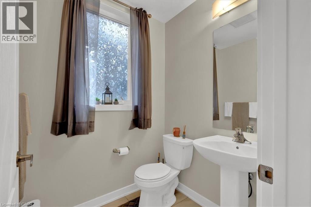 73 Stern Drive Drive, Welland, Ontario  L3B 0M3 - Photo 21 - 40802845