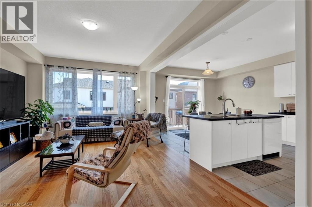 73 Stern Drive Drive, Welland, Ontario  L3B 0M3 - Photo 4 - 40802845