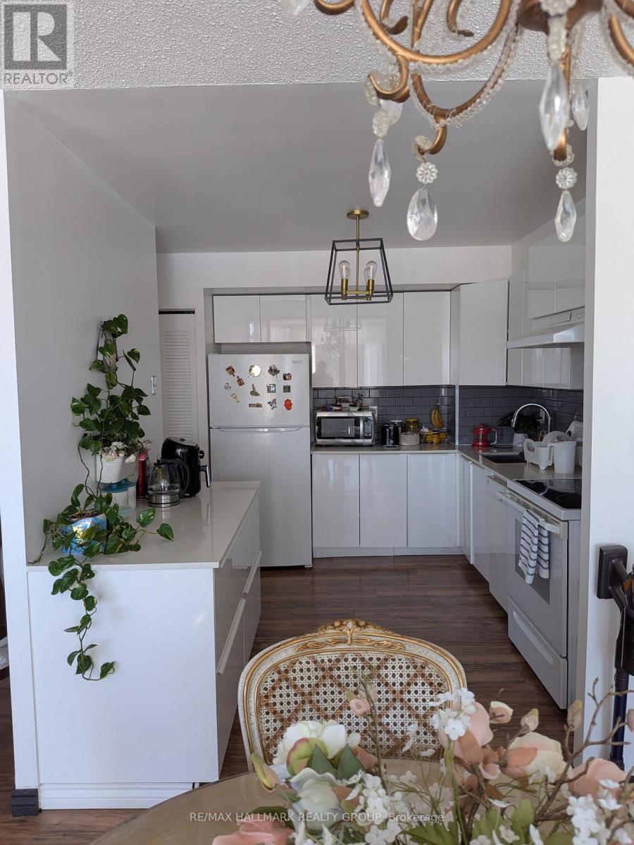 508 - 2759 Carousel Crescent, Ottawa, Ontario  K1T 2N5 - Photo 6 - X12706414