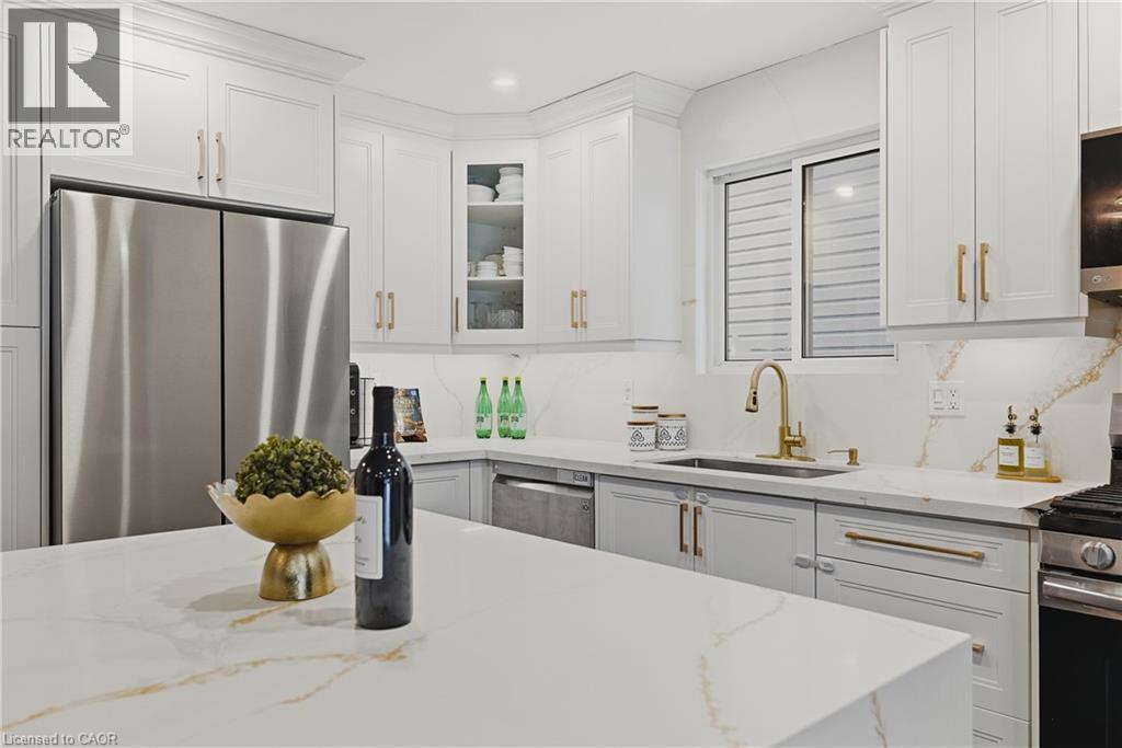 279 Highbrook Crescent, Kitchener, Ontario  N2E 3S6 - Photo 6 - 40802354