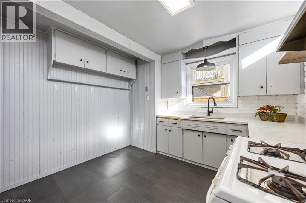 665 Lakeshore Road, Sarnia, Ontario  N7V 2T1 - Photo 10 - 40794937