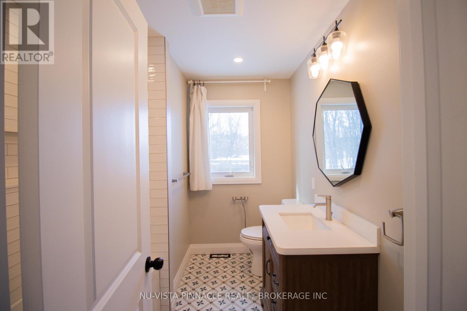 7142 Highway 7, Halton Hills, Ontario  L7J 2L9 - Photo 27 - W12756398