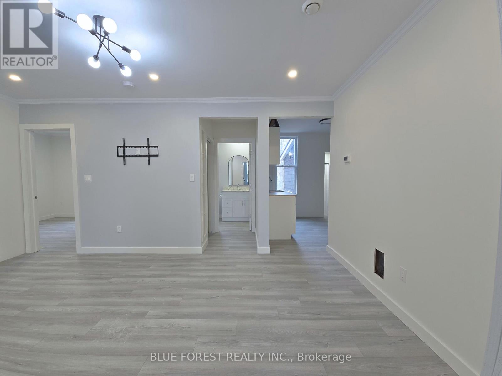 Unit A - 213 Furnival Road, West Elgin, Ontario  N0L 2C0 - Photo 3 - X12756392