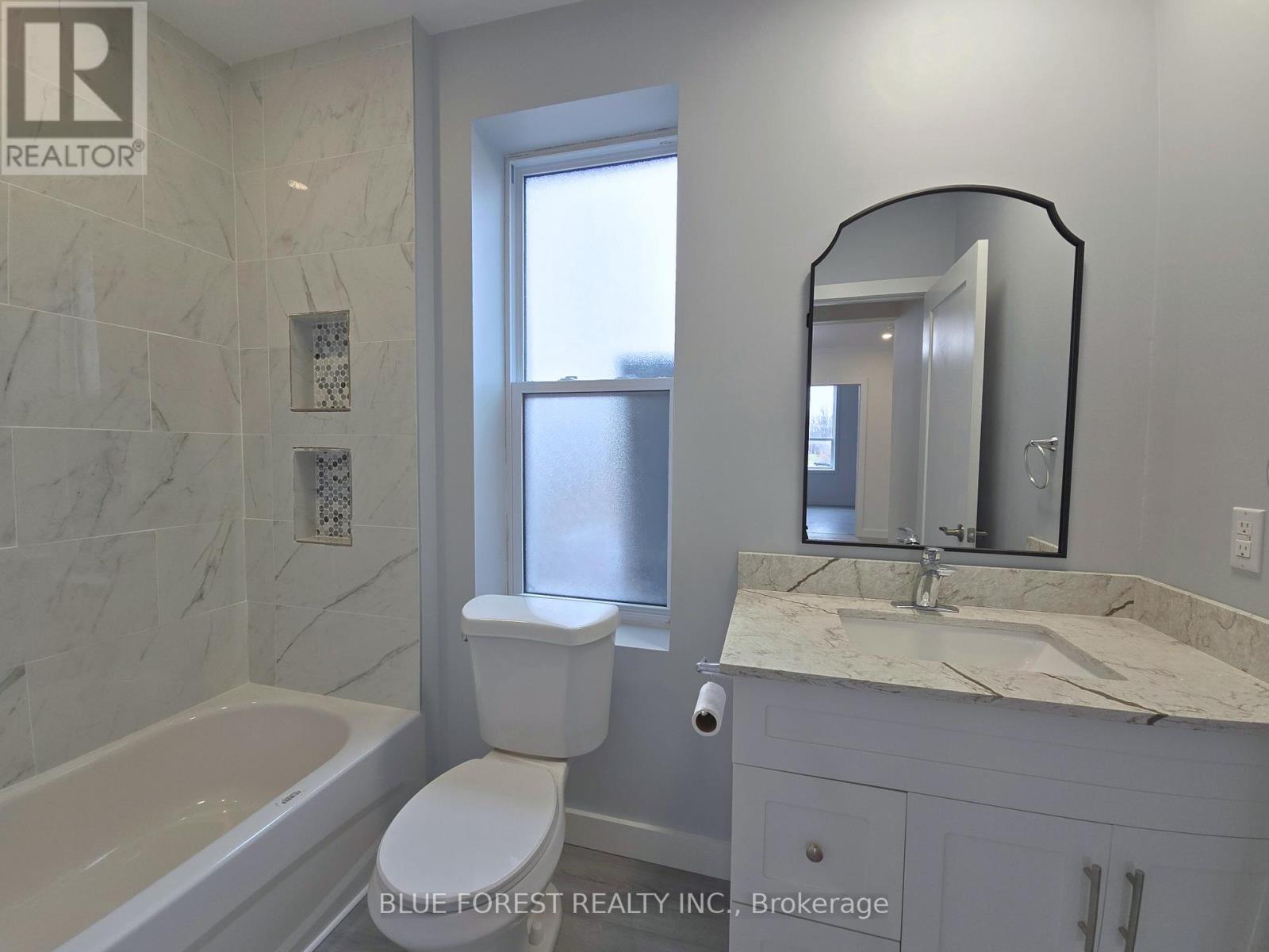 Unit A - 213 Furnival Road, West Elgin, Ontario  N0L 2C0 - Photo 5 - X12756392