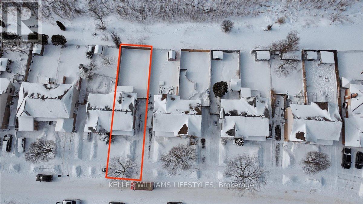 89 Erica Crescent, London South, Ontario  N6E 3P5 - Photo 3 - X12756400