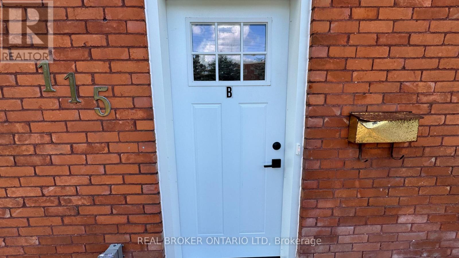 115 - B Bidwell Street, Tillsonburg, Ontario  N4G 3V4 - Photo 2 - X12756418