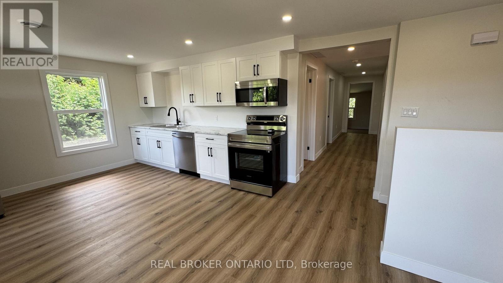 115 - B Bidwell Street, Tillsonburg, Ontario  N4G 3V4 - Photo 6 - X12756418