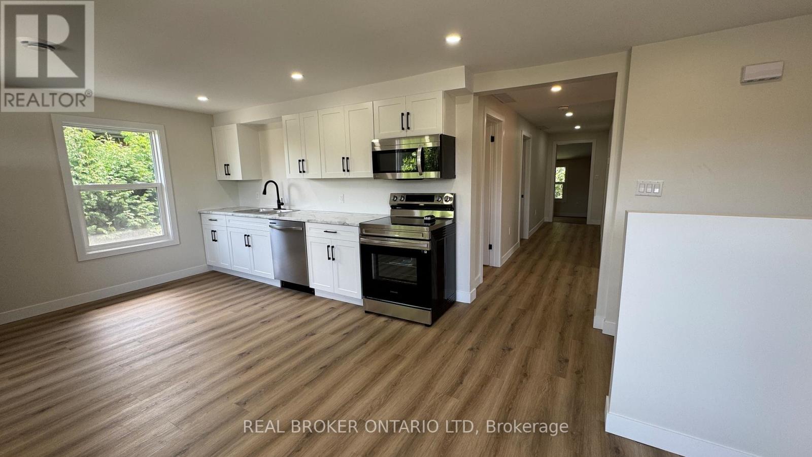 115 - B Bidwell Street, Tillsonburg, Ontario  N4G 3V4 - Photo 7 - X12756418