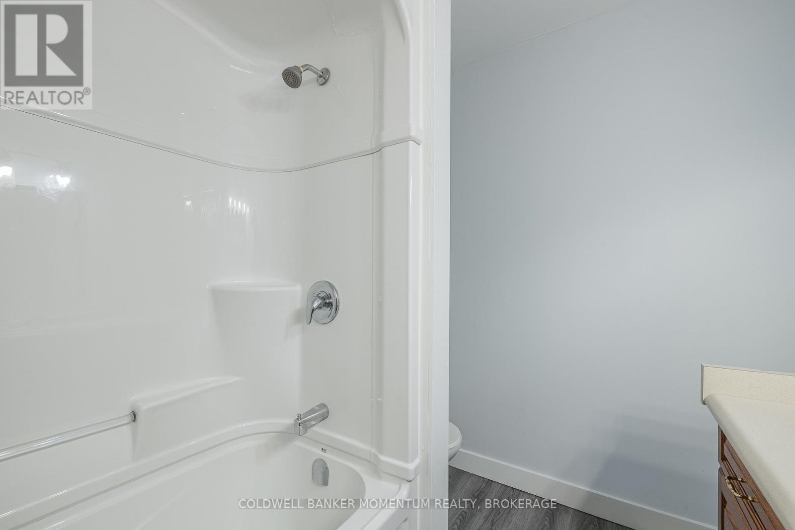 6680 Cropp Street, Niagara Falls, Ontario  L2E 7B3 - Photo 28 - X12756360