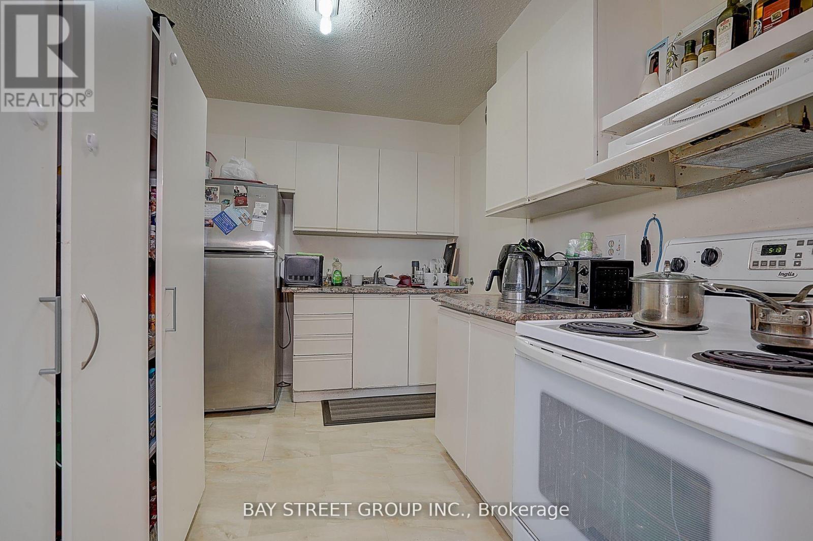 1512 - 5 Parkway Forest Drive, Toronto, Ontario  M2J 1L2 - Photo 15 - C12756330