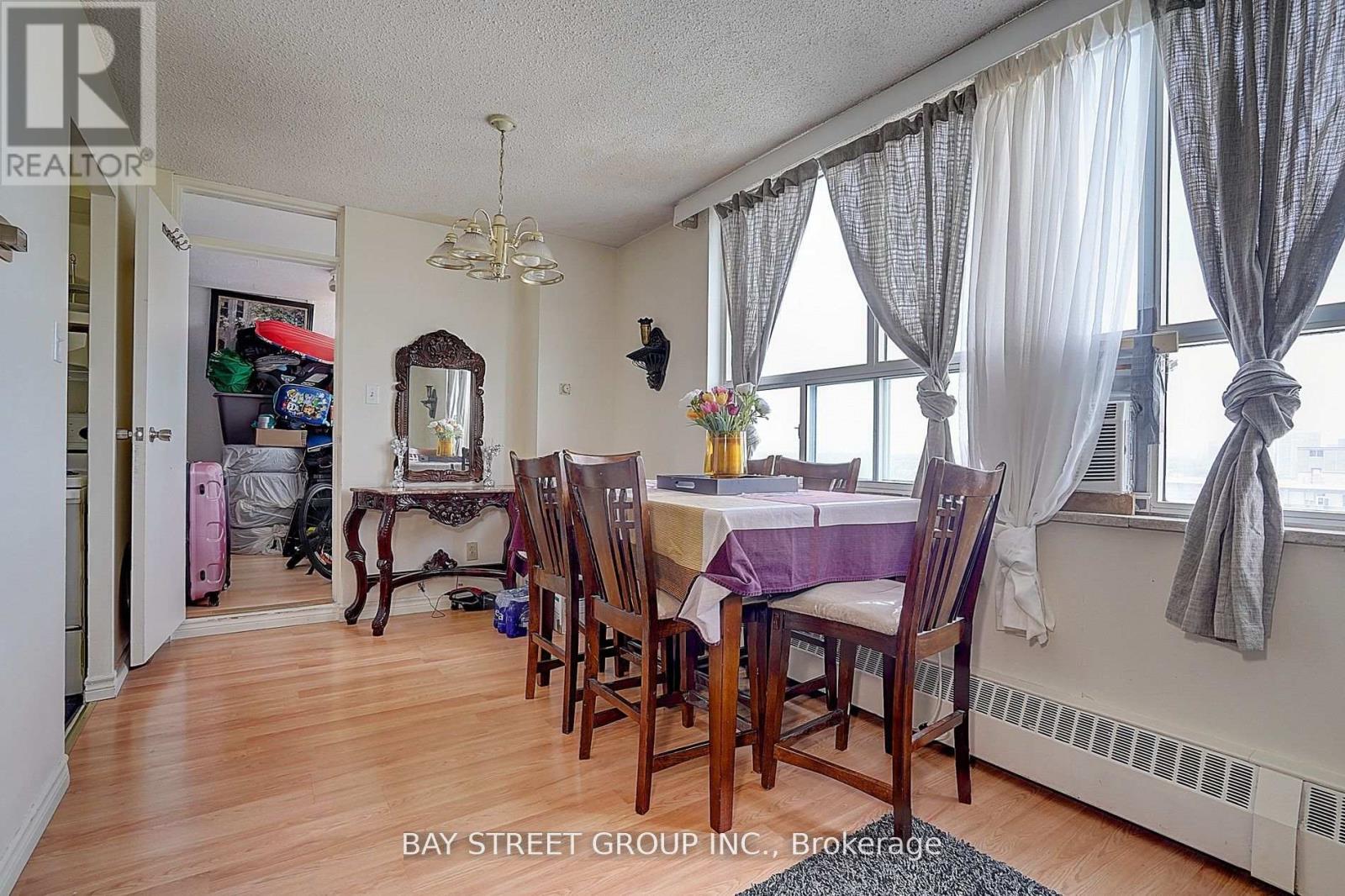 1512 - 5 Parkway Forest Drive, Toronto, Ontario  M2J 1L2 - Photo 16 - C12756330