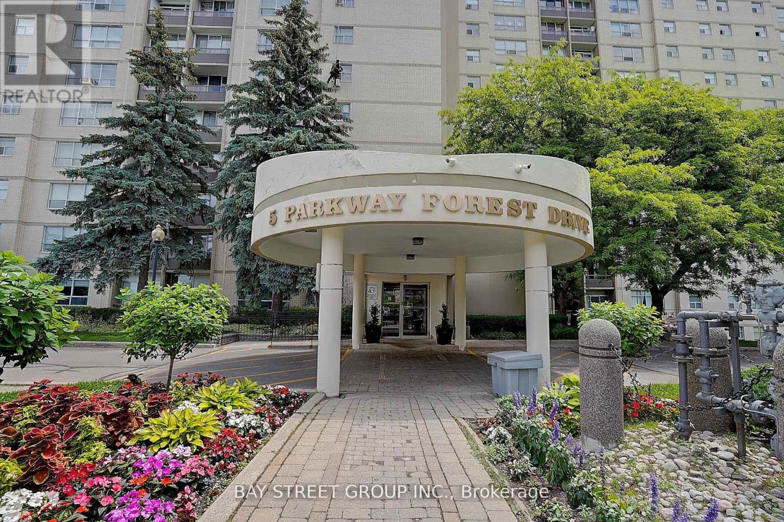 1512 - 5 Parkway Forest Drive, Toronto, Ontario  M2J 1L2 - Photo 2 - C12756330