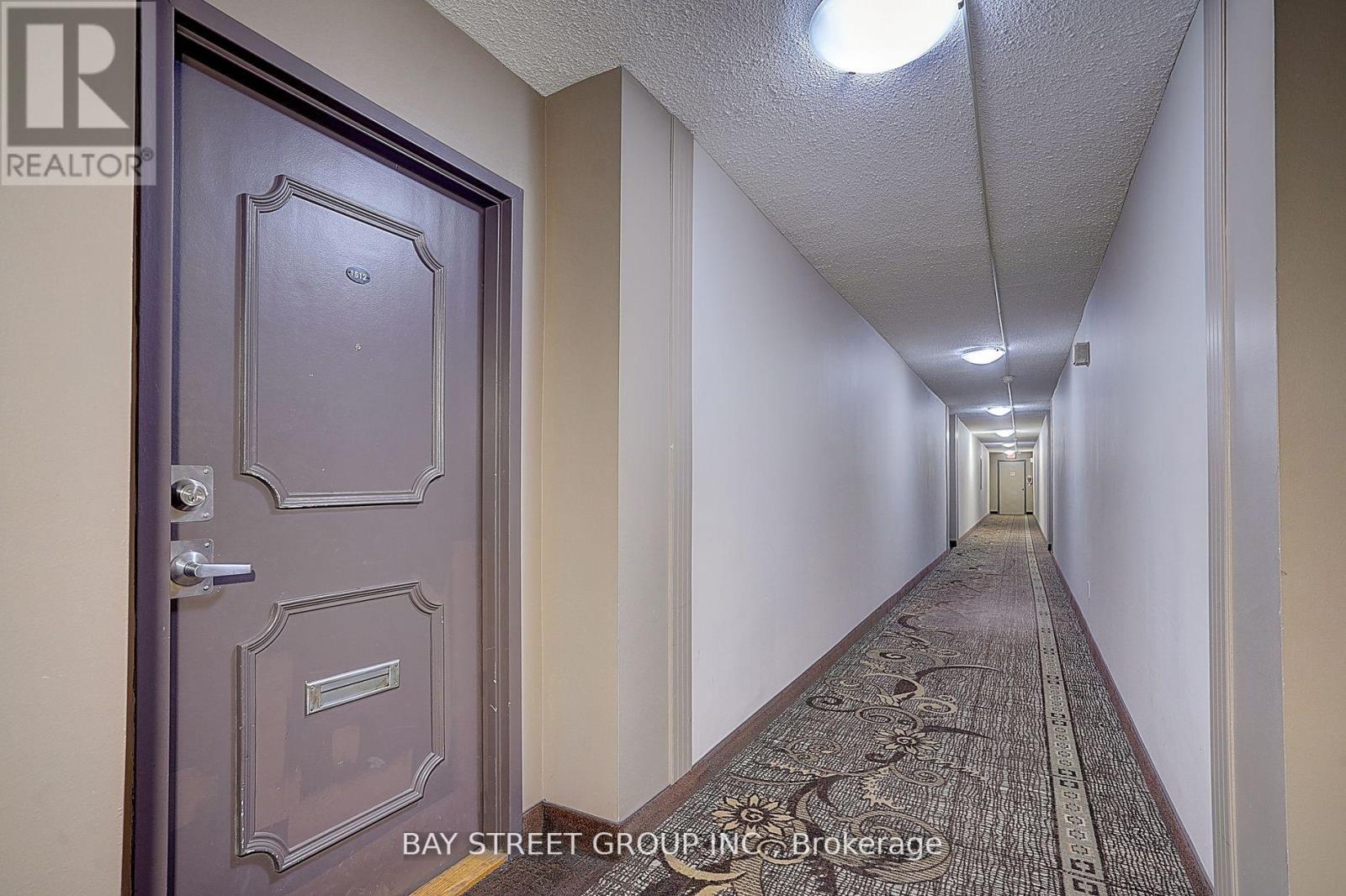 1512 - 5 Parkway Forest Drive, Toronto, Ontario  M2J 1L2 - Photo 5 - C12756330