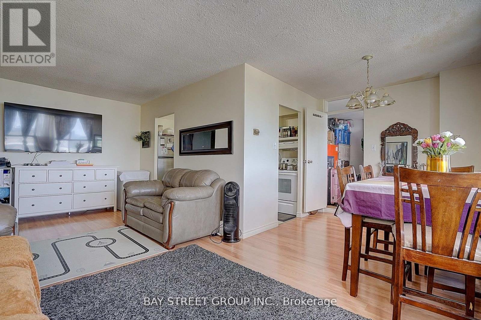 1512 - 5 Parkway Forest Drive, Toronto, Ontario  M2J 1L2 - Photo 8 - C12756330