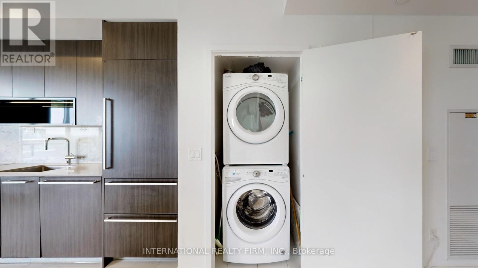 1907 - 117 Mcmahon Drive, Toronto (Bayview Village), Ontario  M2K 0E4 - Photo 21 - C12756352