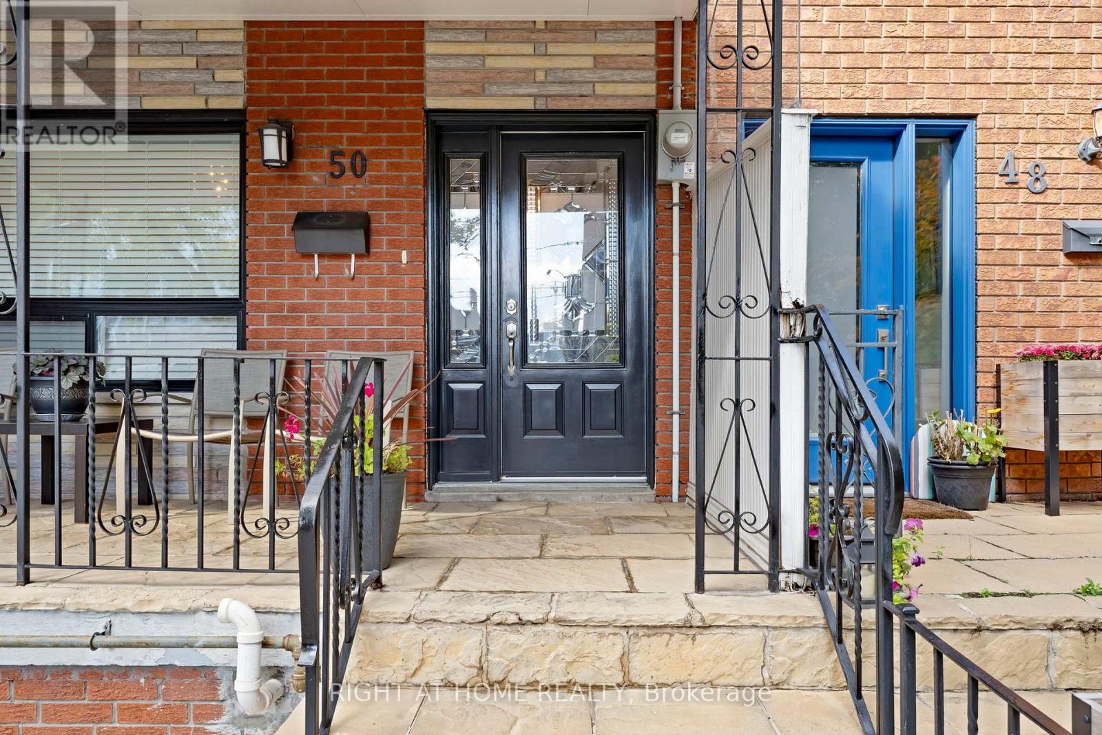 50 Argyle Street, Toronto (Trinity-Bellwoods), Ontario  M6J 1N6 - Photo 2 - C12756414