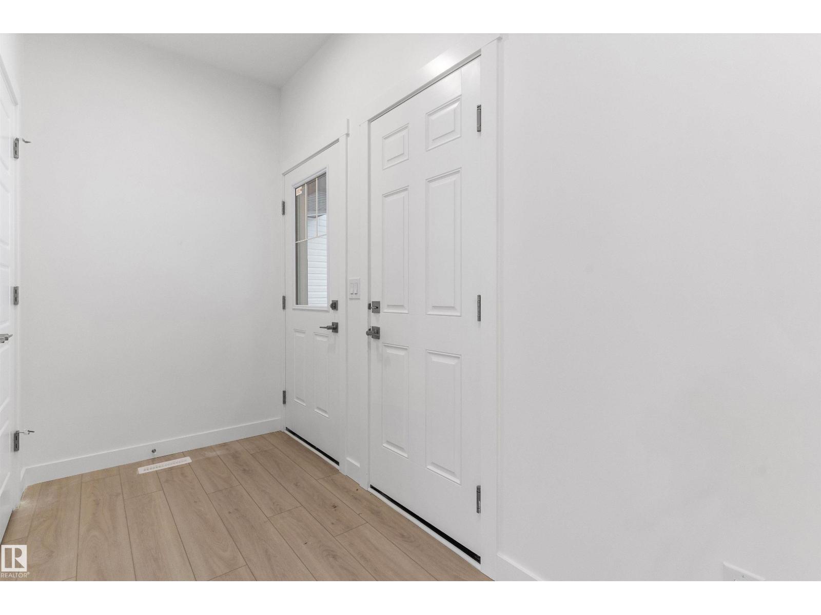 913 19 Av Nw, Edmonton, Alberta  T6T 2X4 - Photo 2 - E4471922