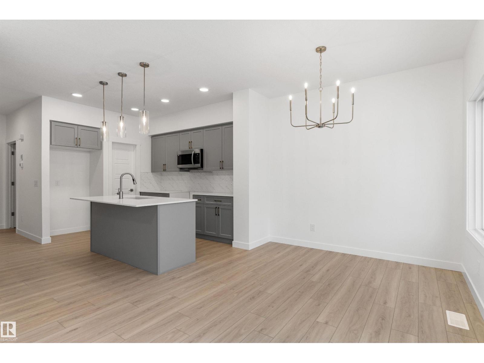 913 19 Av Nw, Edmonton, Alberta  T6T 2X4 - Photo 14 - E4471922